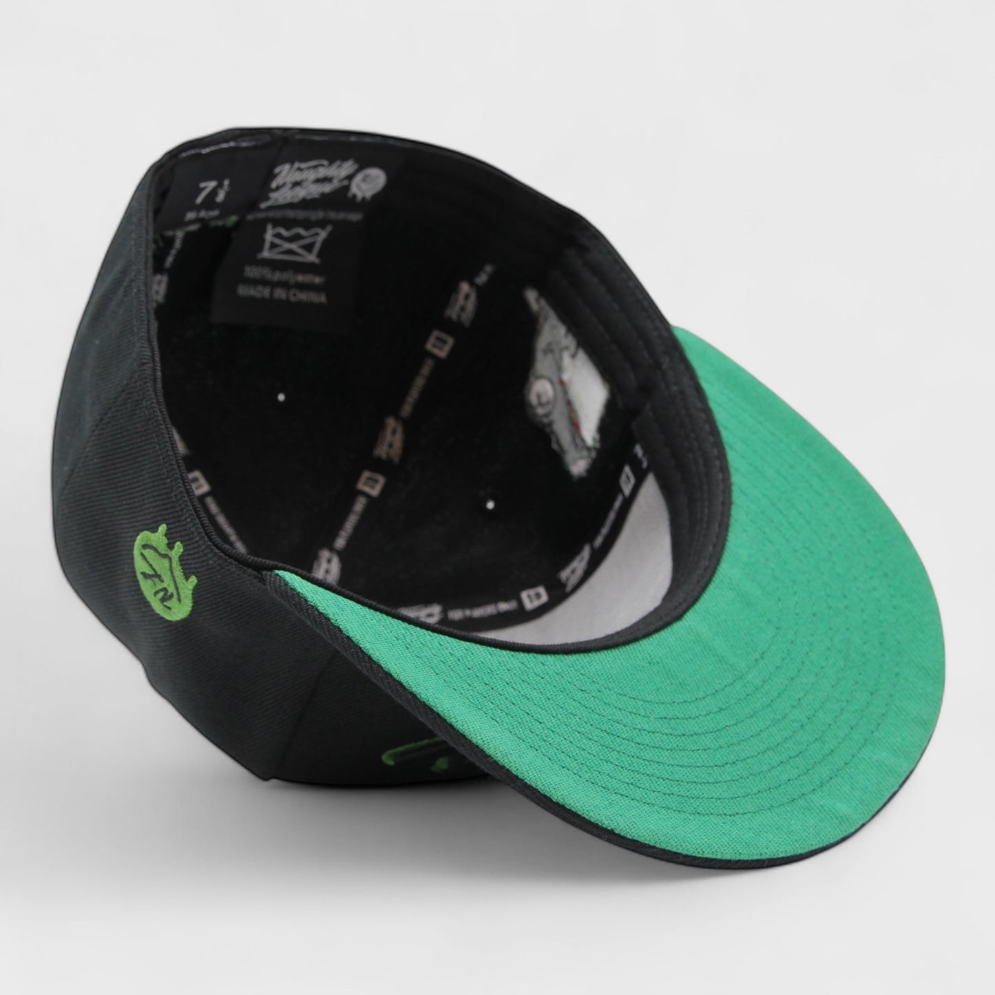 Detroit Dirty Kermits fitted black